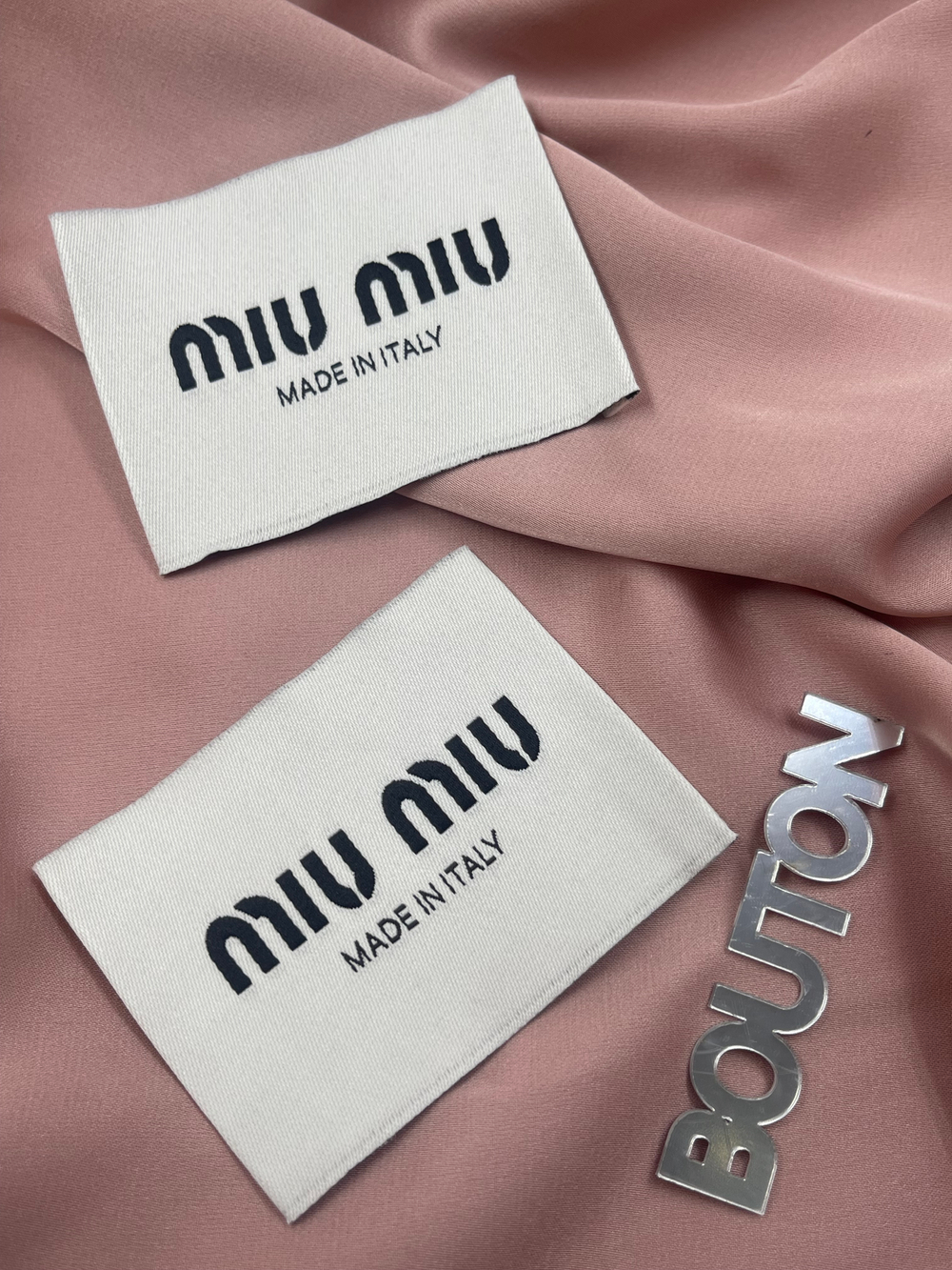 Бирка Миу белая  71х51 мм