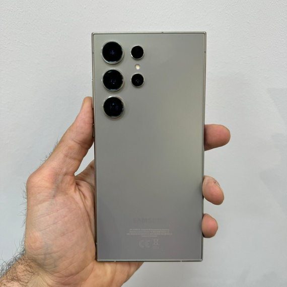 Samsung S24 Ultra 12/256gb серый титан,полный комплект