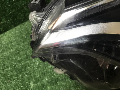 Битая Фара левая Toyota Rav 4 CA40 (2015-2019) LED