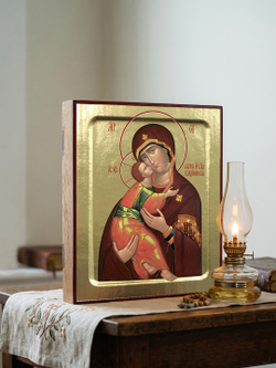 Икона Пресвятой Богородицы, Владимирская (млад. в красно-болотном, взгл. прямо) на дереве: 125 х 160