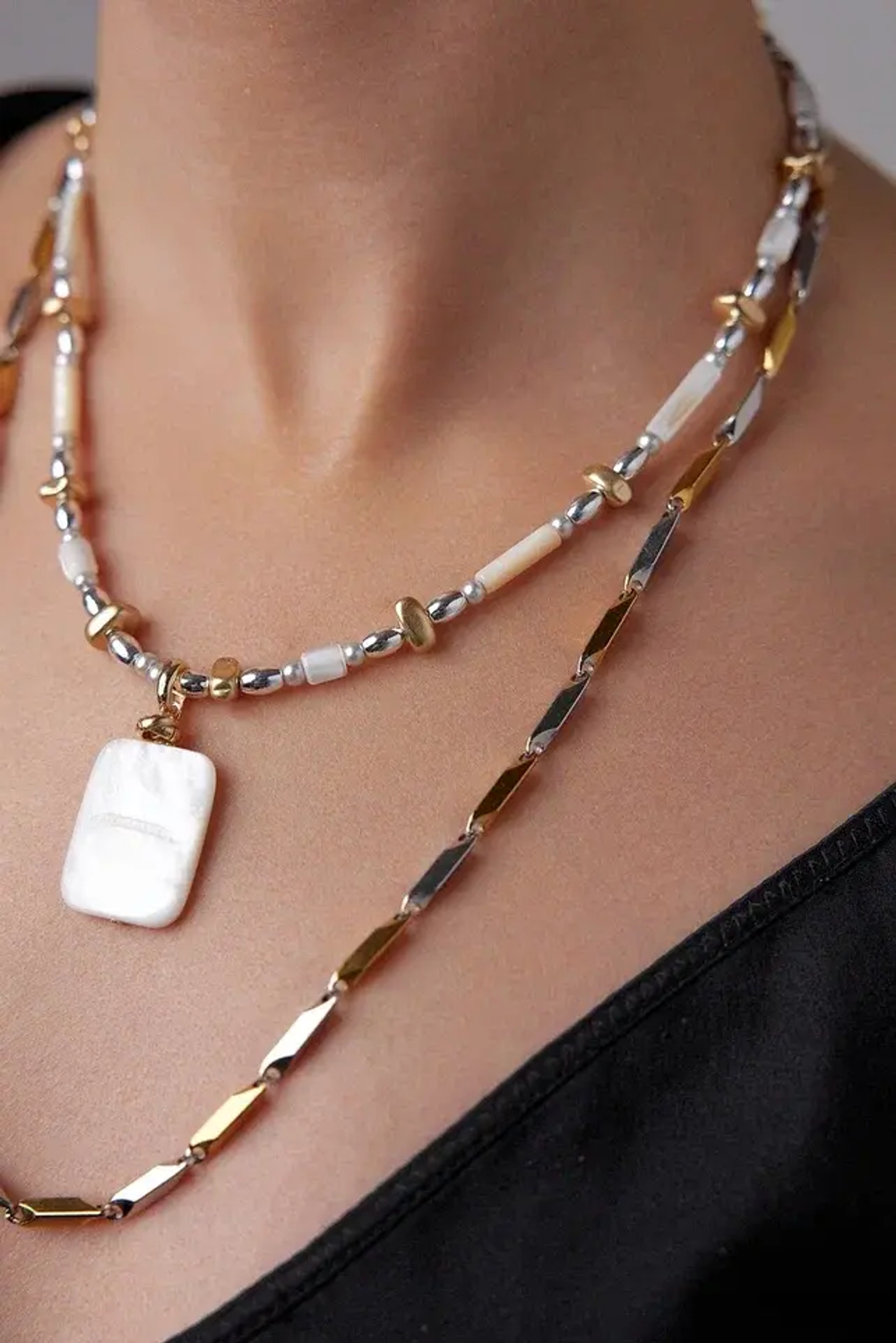 HMG 1328 Колье двойное с прямоугольным перламутром mix арт.2500