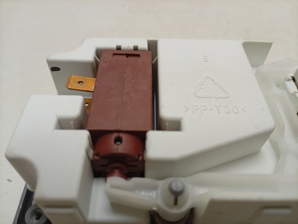 DM-M39AHC ктп7 Дозатор (диспенсер) моющих средств для посудомоечных машин Samsung DD59-01001A б/у