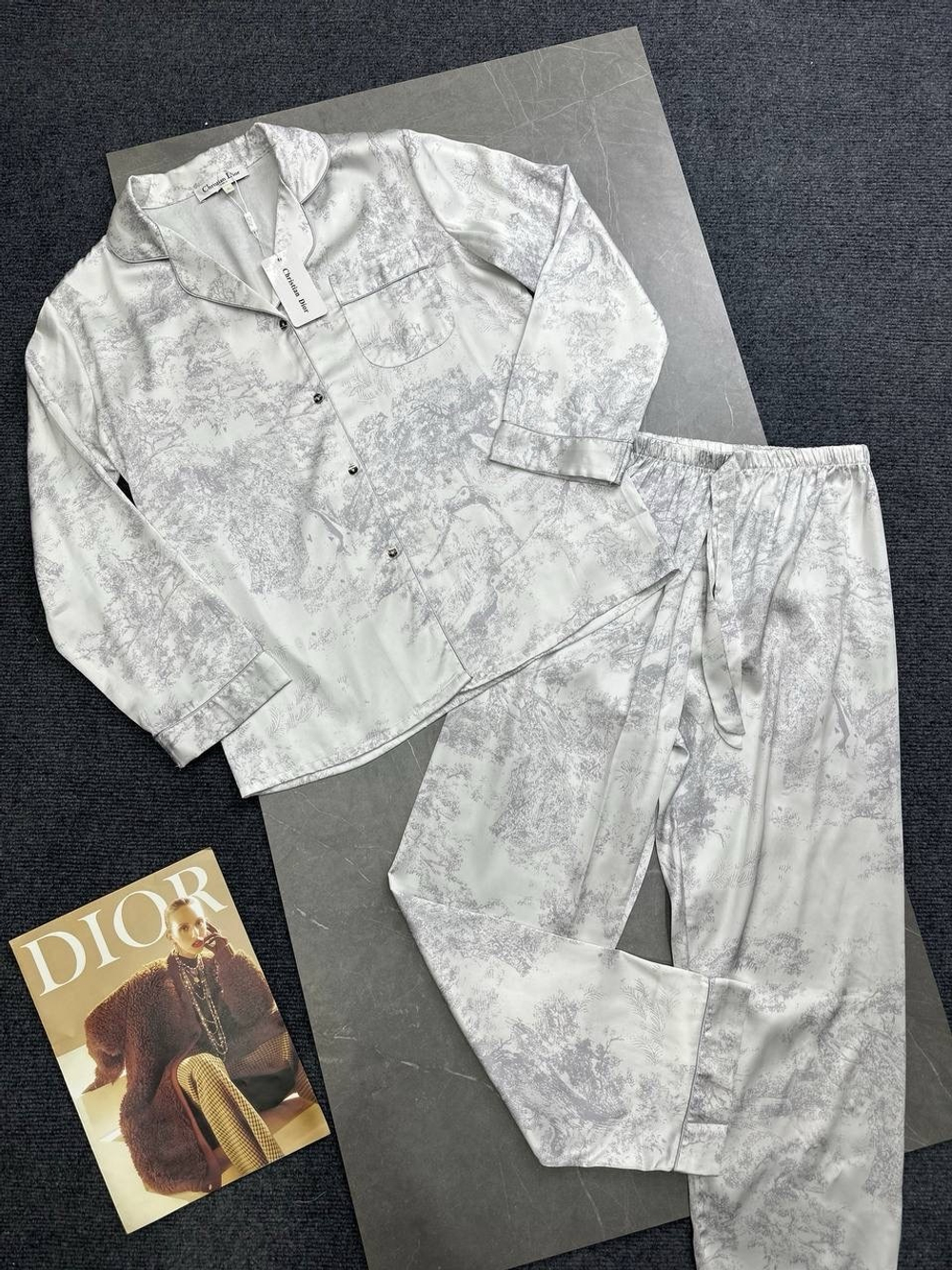 Костюм Dior