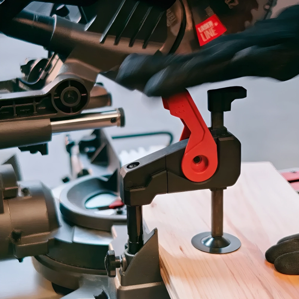 SKIL MS1310 торцовочная пила MS1310SE00