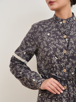 Платье-рубашка с кружевом