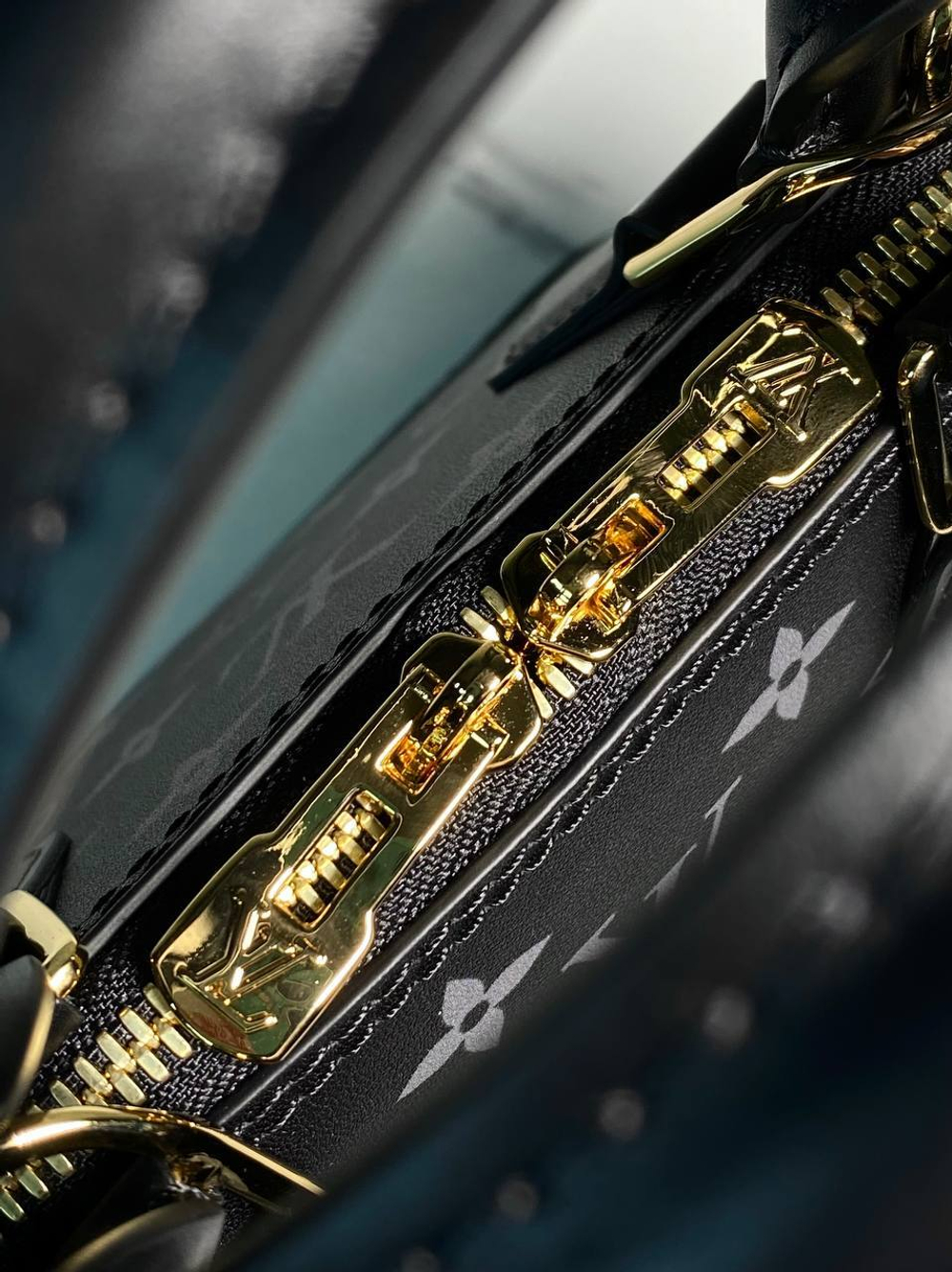 Сумка Louis Vuitton