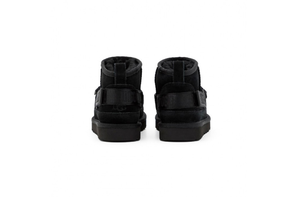 UGG Ultra Mini Hybrid Black