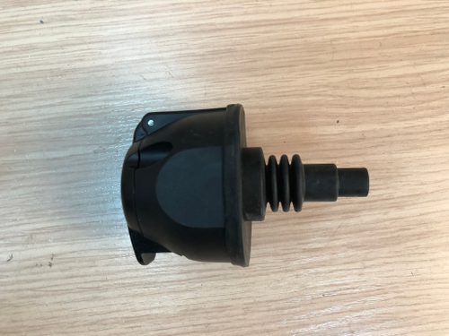 Розетка для фаркопа, 7-контактная, с мягким пыльником, Европа. пластик