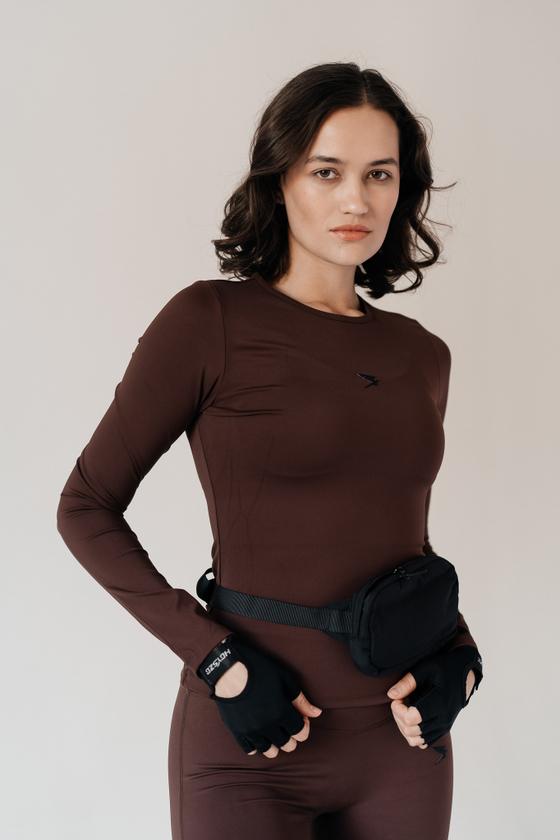 ЛОНГСЛИВ SLIGHT (шоколадный)