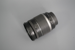 Canon EF-S 18-200mm 3.5-5.6 IS