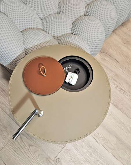 Приставной столик с ручкой 4476, бежевя экокожа