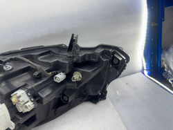Оригинальная правая фара (галоген) Suzuki SX4 2014-2015,