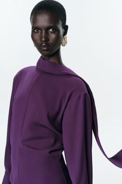 ZARA МИНИ-ПЛАТЬЕ С ШАРФОМ, БАКЛАЖАННЫЙ