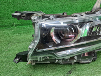 Битая Фара левая Toyota LC Prado 150 (2017-н.в.) LED