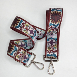 Гитарный ремень Цветы сатин