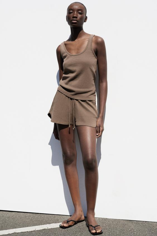 ZARA ШОРТЫ С ЭФФЕКТОМ ПОТЕРТОСТИ, СЕРО-КОРИЧНЕВЫЙ