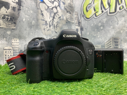 Canon EOS 5D
