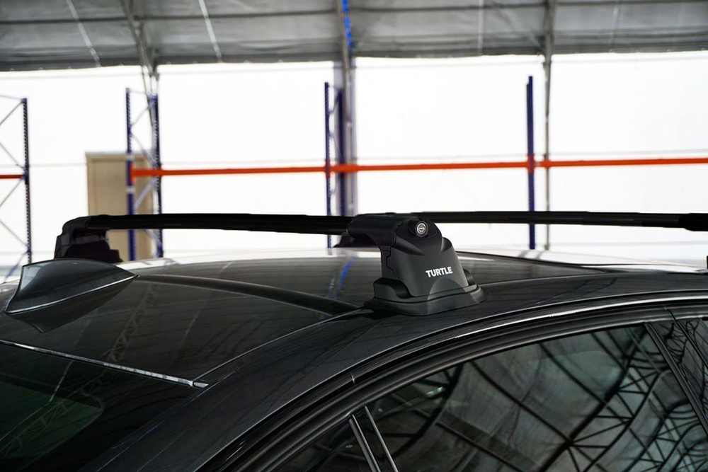 Багажник Turtle Air3 Black в штатные места BMW