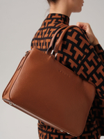 Кожаная сумка Deboro 30640 фундук