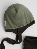 Шапка зимняя для мальчика на завязках и снуд