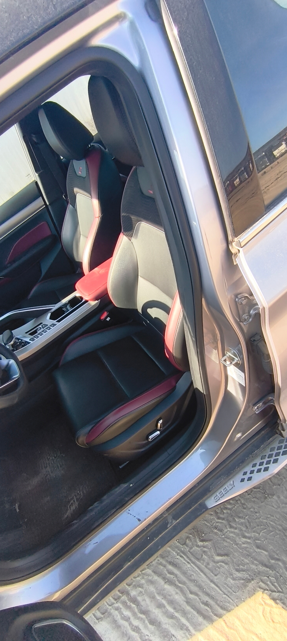 Geely COOLRAY Flagship Sport 1.5T DCT7