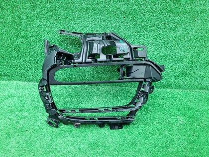 Решетка бампера RH Porsche Panamera 2 971 (16-20)