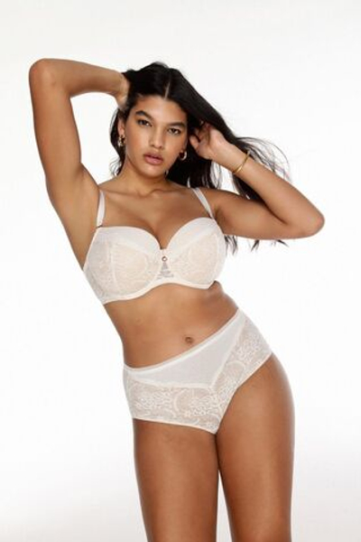 Бюстгальтер Fiore с чашками на тонком поролоне (Размер: 65F) (Цвет: молочный)