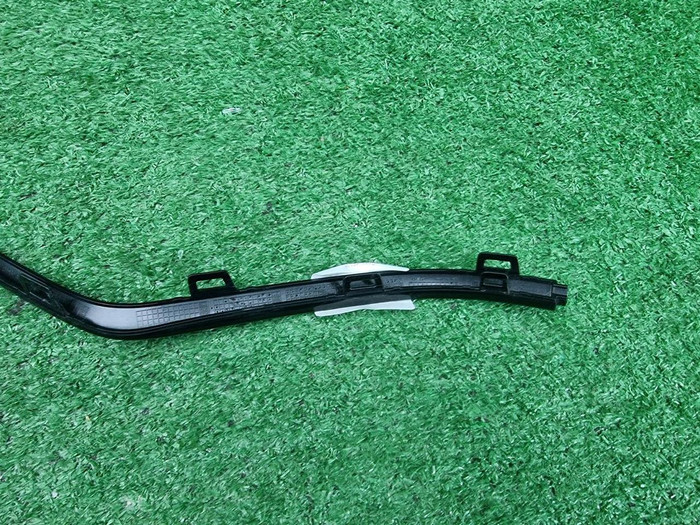 Молдинг перед. бампера Mercedes GLE V167 18-24 AMG