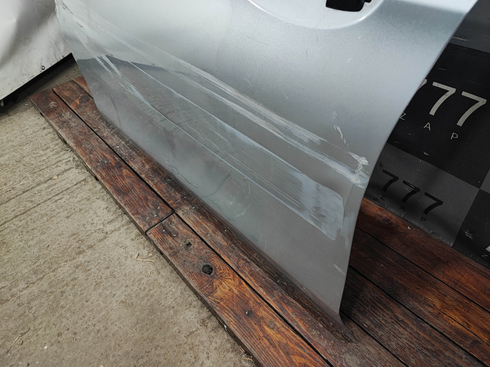 Дверь передняя левая Mercedes E (W213) 16-нв Б/У Оригинал A2137200105