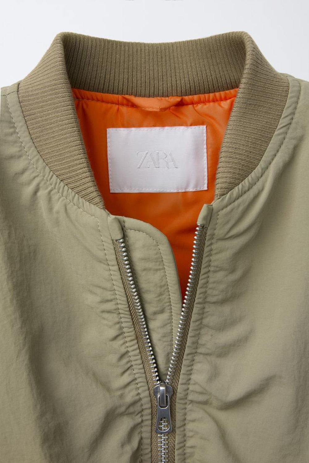 ZARA КУРТКА-БОМБЕР ИЗ НЕЙЛОНА, СВЕТЛЫЙ ХАКИ