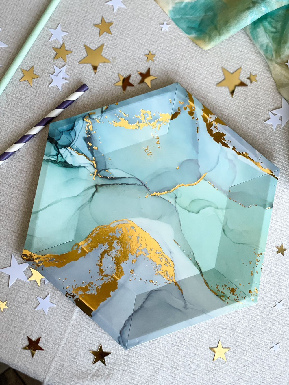 Тарелки фигурные "Мрамор" Небесно-голубой / многогранник