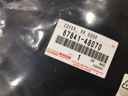 Накладка двери задняя правая Lexus RX 4 Новая Оригинал 6784148070