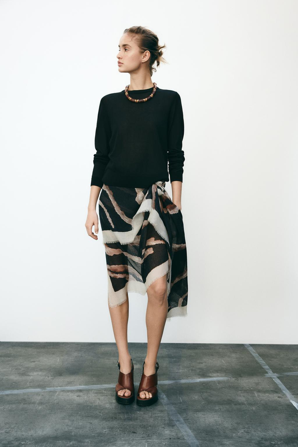 ZARA БАЗОВЫЙ ОДНОТОННЫЙ ДЖЕМПЕР, ЧЕРНЫЙ