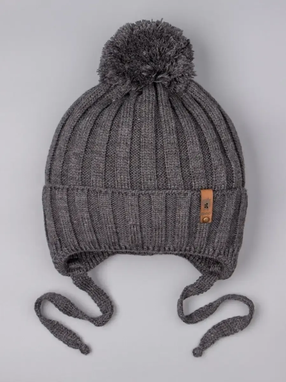 Шапка для мальчика осенняя на завязках