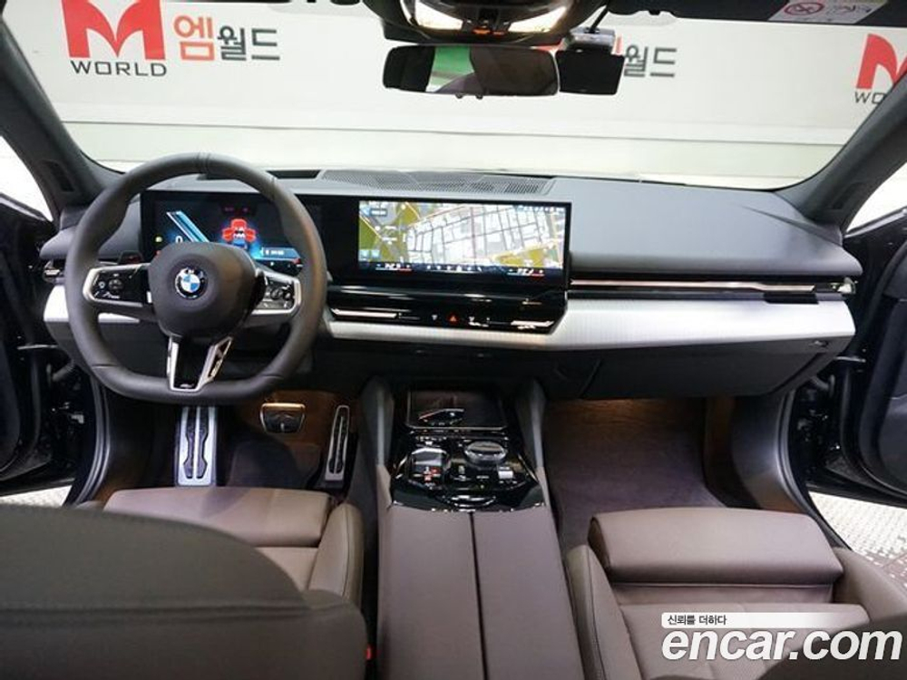 BMW 5 Series (G60) 520i M Sports (02.2024)