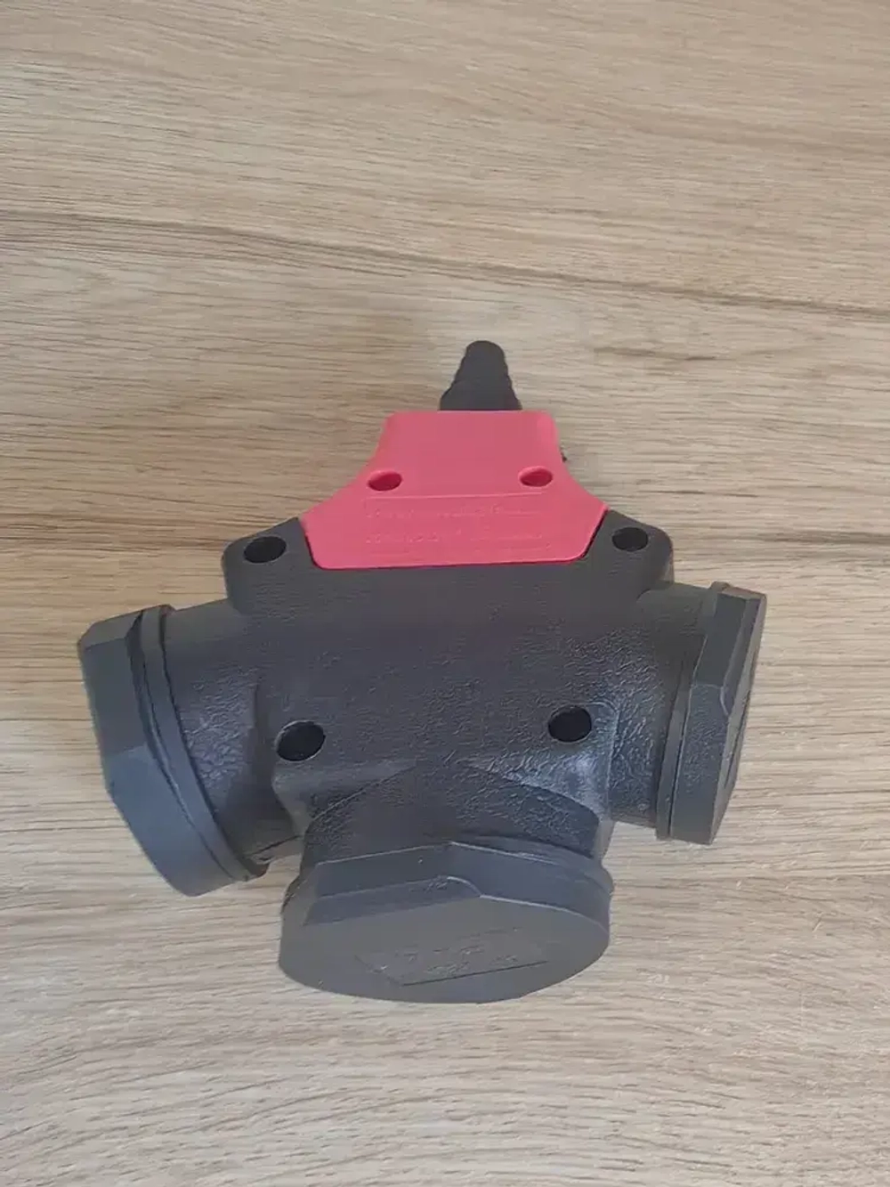 Разветвитель силовой, трехместный, трехфазный, IP 44, 16 А