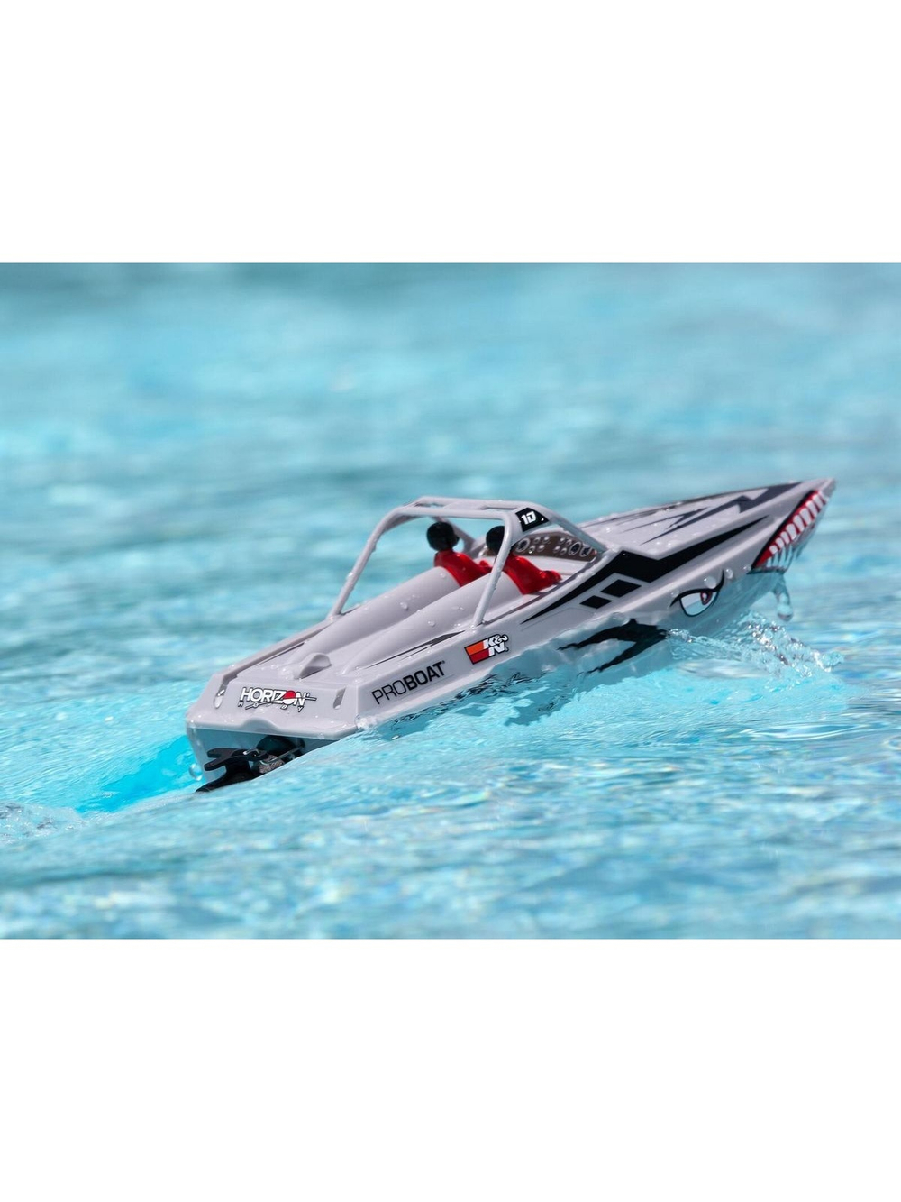Радиоуправляемый катер ProBoat Sprintjet 9-inch Self-Right Jet Boat (серебряный) RTR