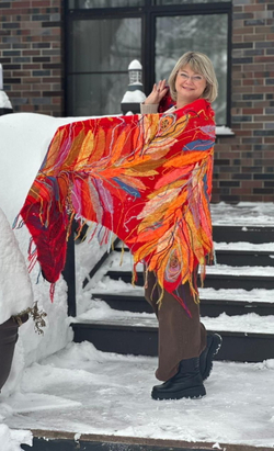 Отзыв от Ларисы о шали «Перо Жар-Птицы»