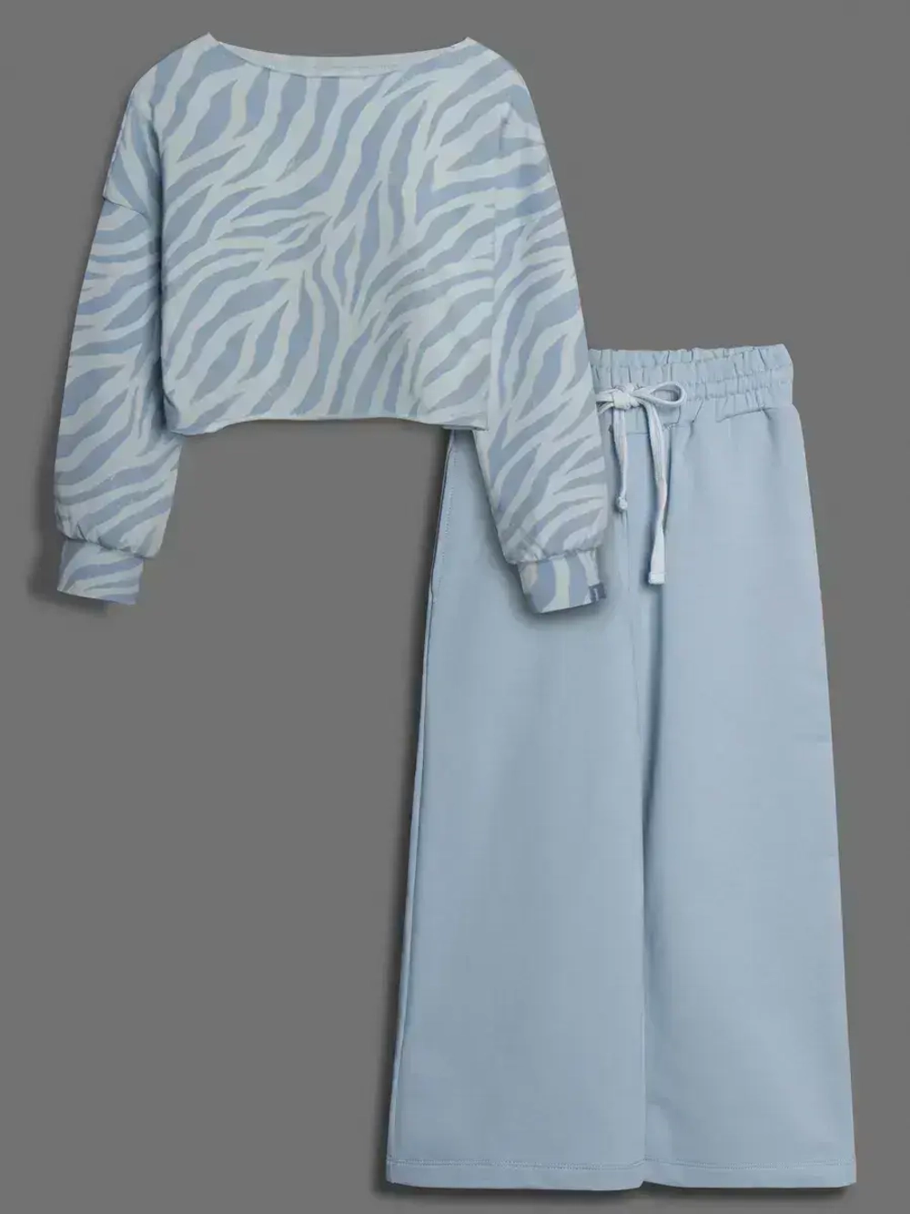 Костюм для девочки демисезонный