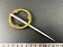 Фибула. Киев 10-11 в. (игла)