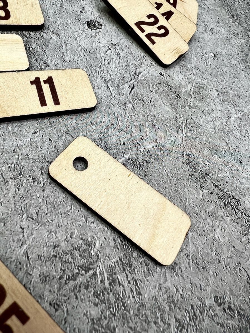 Номерки гардеробные дерево 2х5см