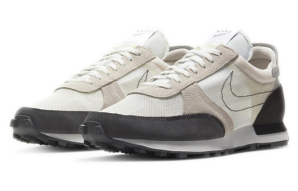 Кроссовки Nike Daybreak Type