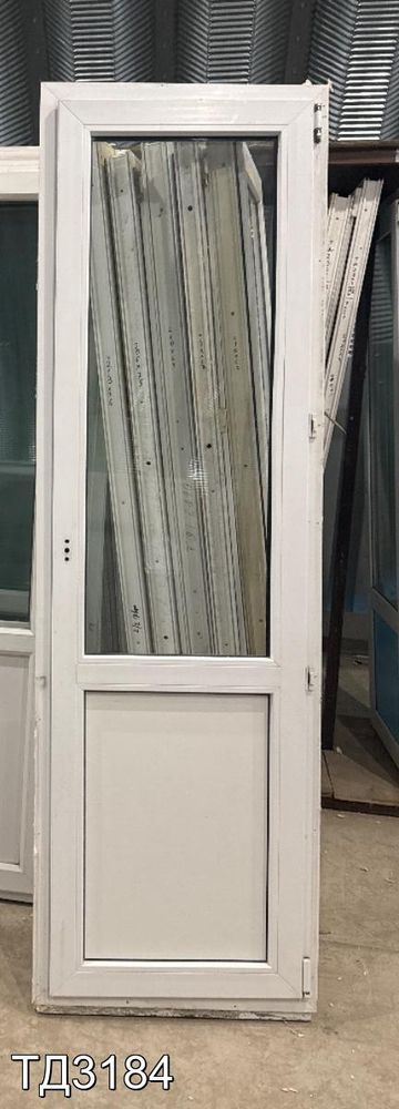 Дверь балконная пластиковая Б/У 2200(в) x 680(ш)