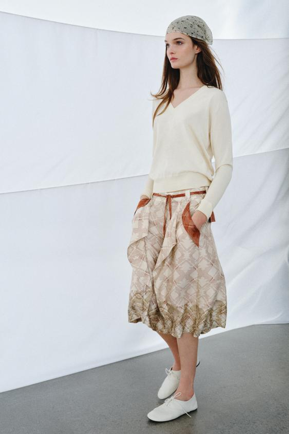 ZARA СВОБОДНЫЕ ШОРТЫ С ПРИНТОМ — ZW COLLECTION, ЭКРЮ