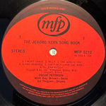 Oscar Peterson - Oscar Peterson Plays Jerome Kern (Англия)
