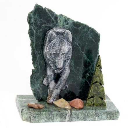 Сувенир "Волк" камень змеевик 60х80х100 мм 400 гр. R116148?