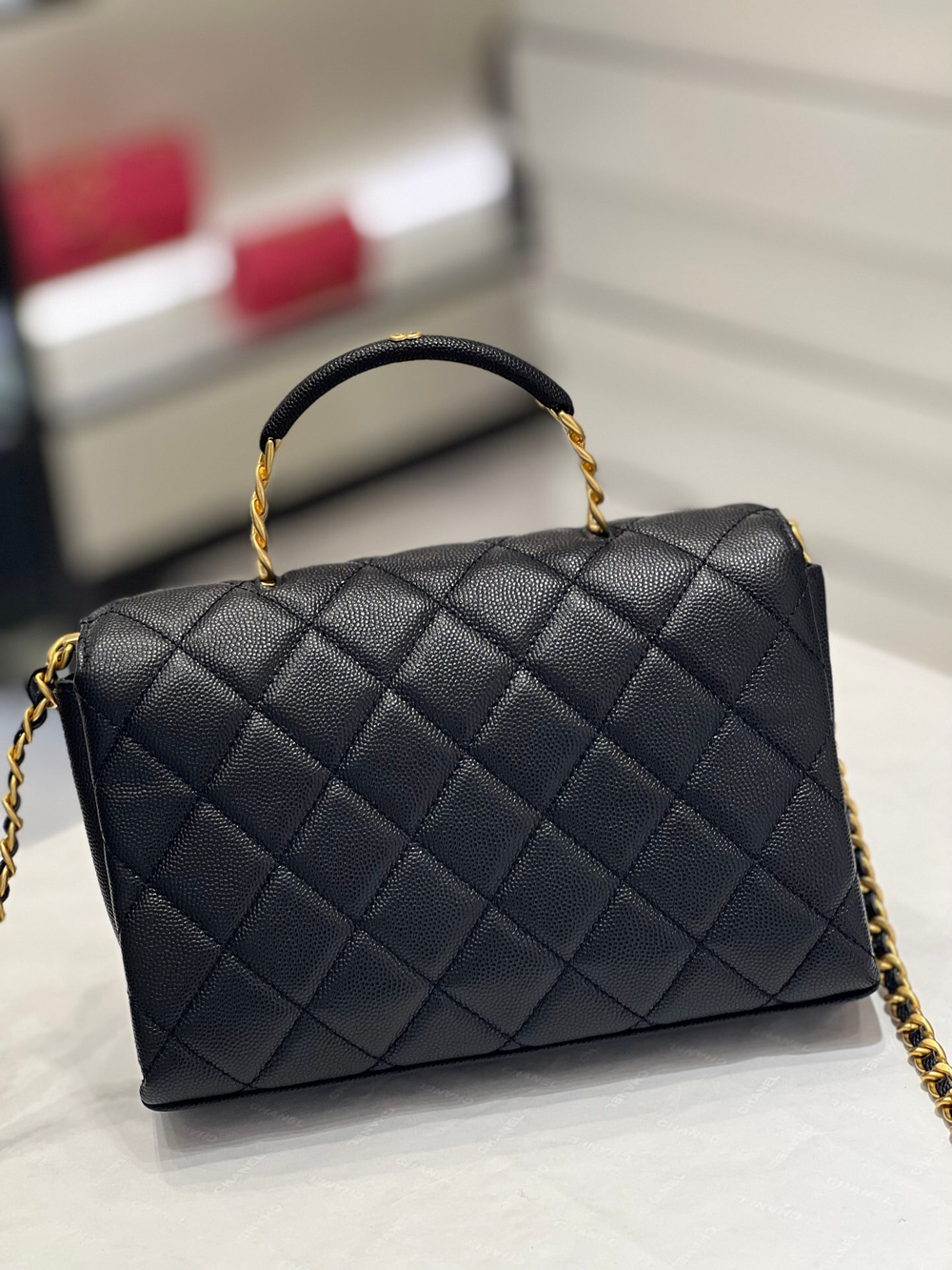 Chanel Carry Me 22 cm