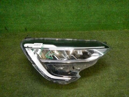 Битая Фара правая Renault Arkana (2019-н.в.) LED