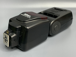 Nikon Speedlight SB-700