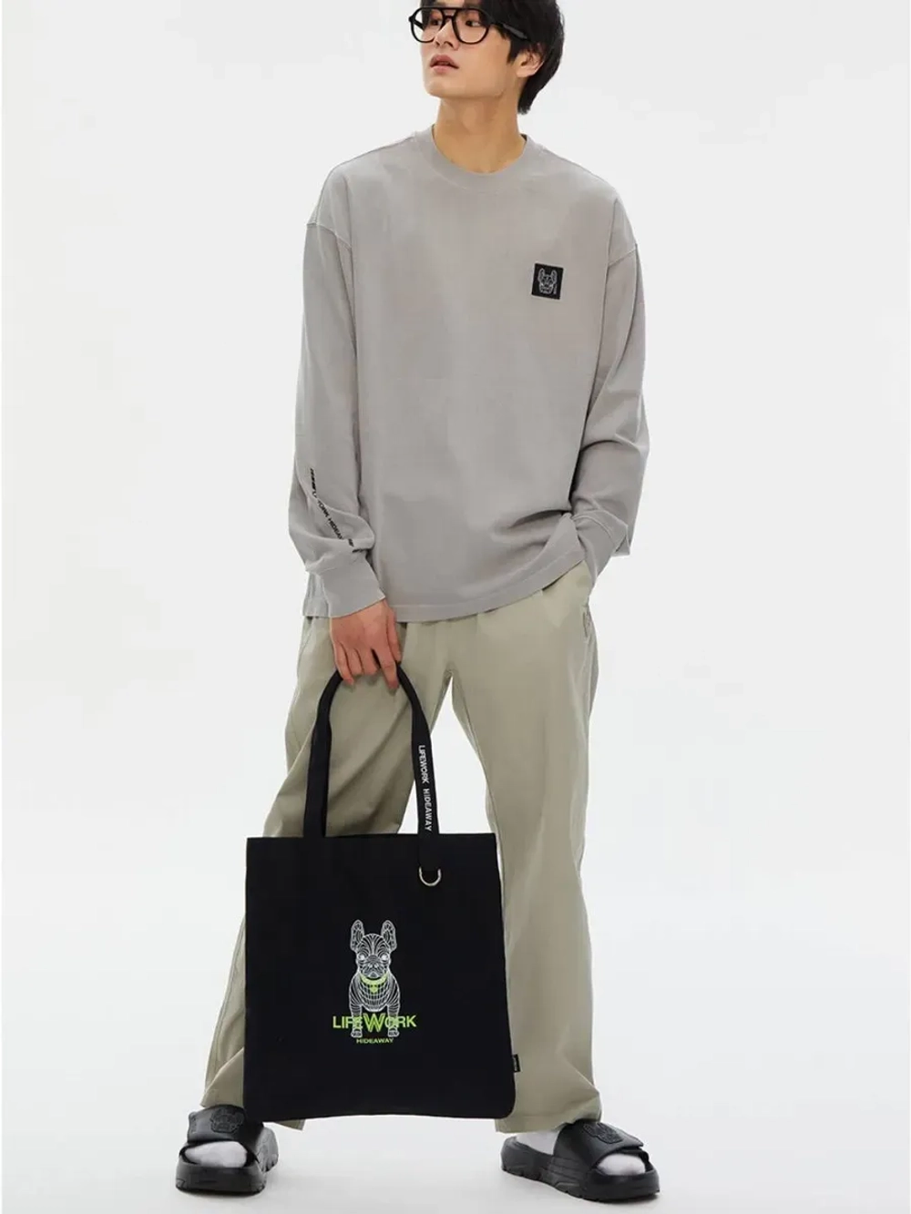 Шлепанцы на липучке spacerun